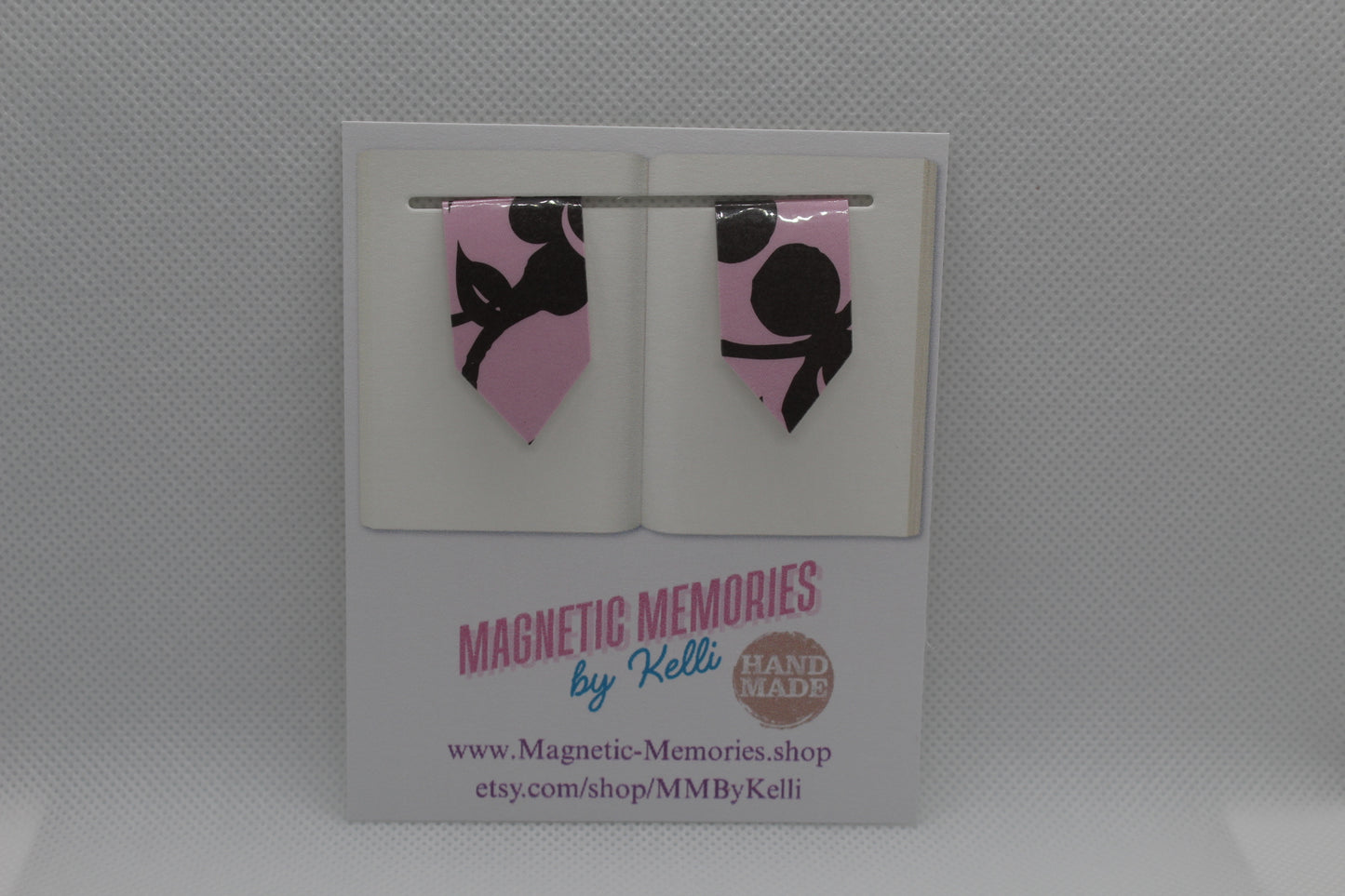 Handmade Magnetic Bookmark / Darts - Small 1.5"