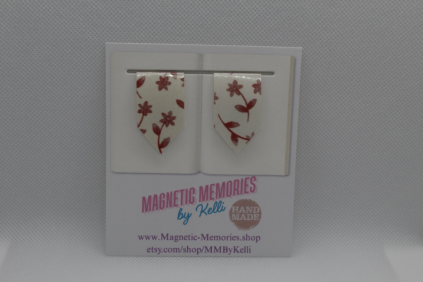 Handmade Magnetic Bookmark / Darts - Small 1.5"
