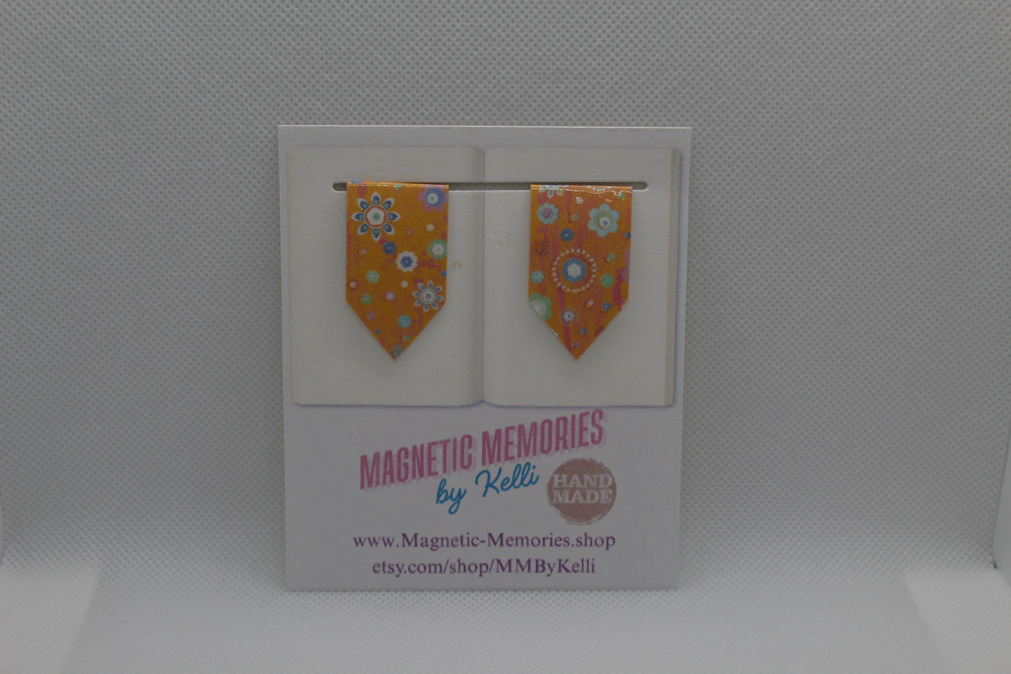 Handmade Magnetic Bookmark / Darts - Small 1.5"