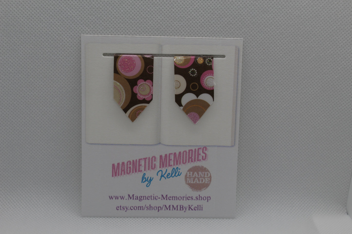 Handmade Magnetic Bookmark / Darts - Small 1.5"
