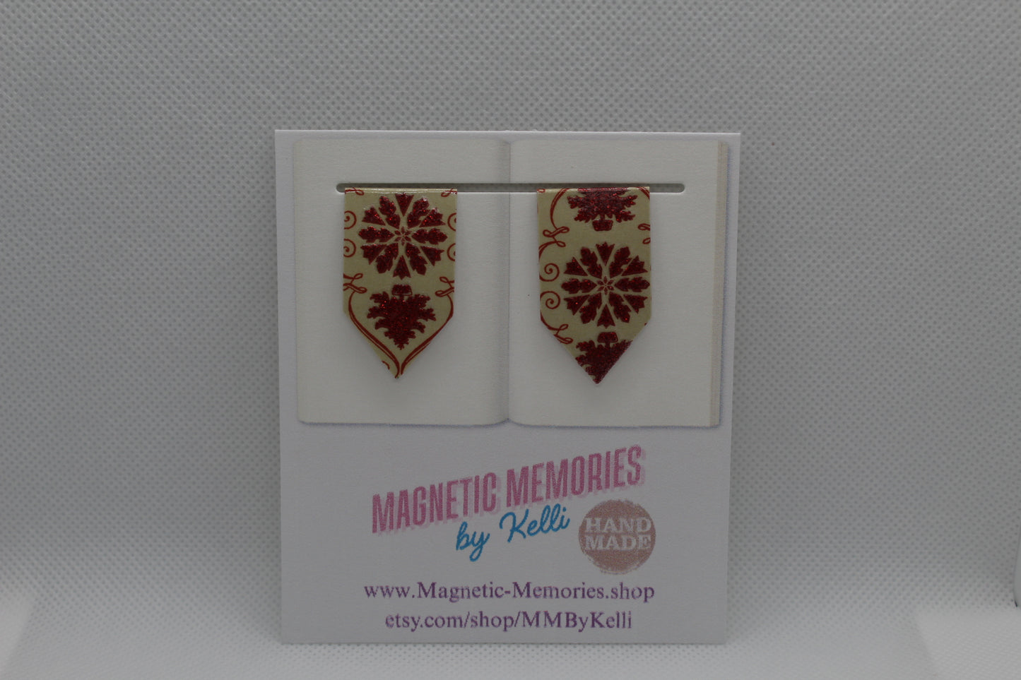 Handmade Magnetic Bookmark / Darts - Small 1.5"
