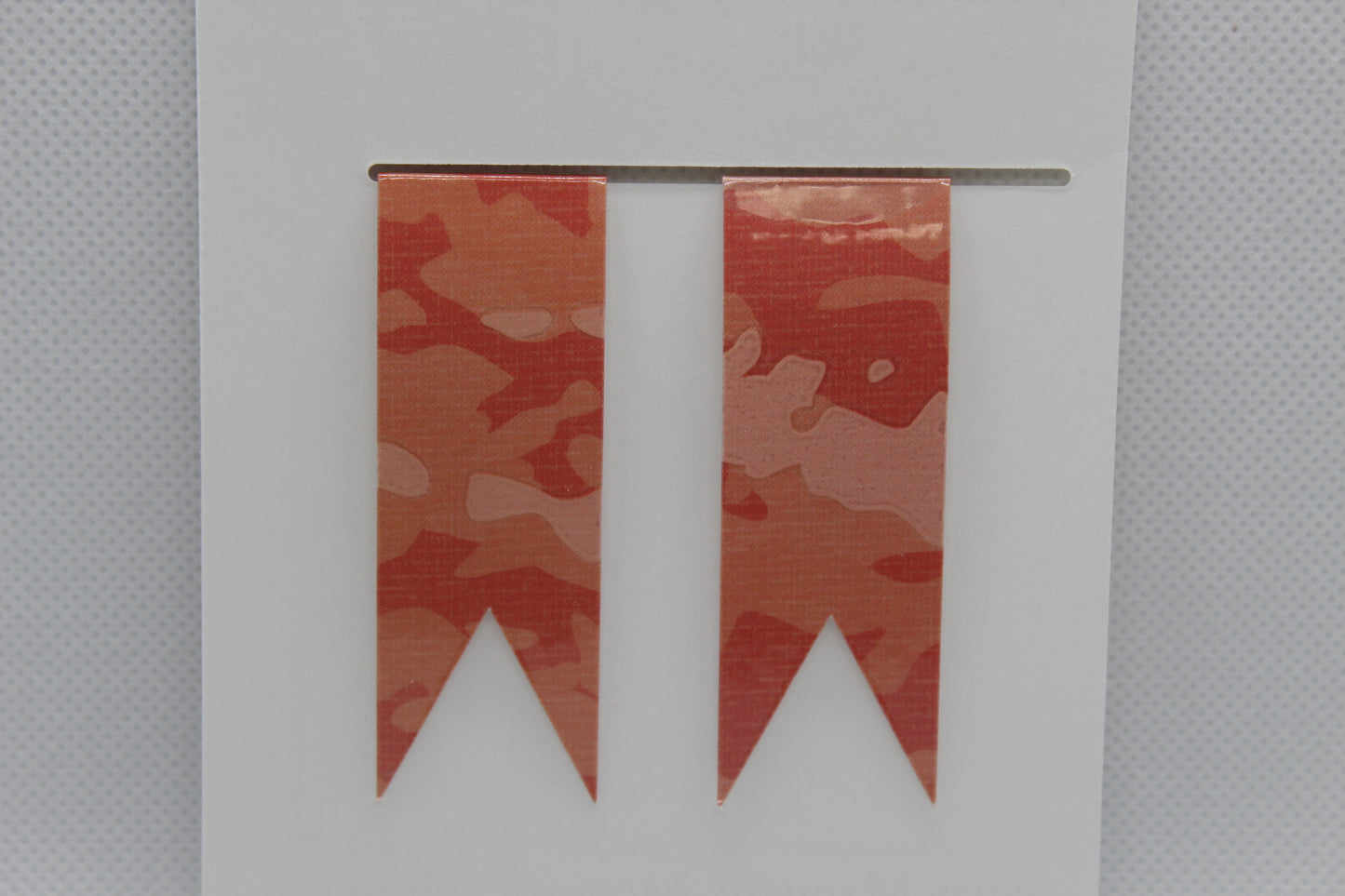 Handmade Magnetic Bookmark / Darts - Large 2.5"