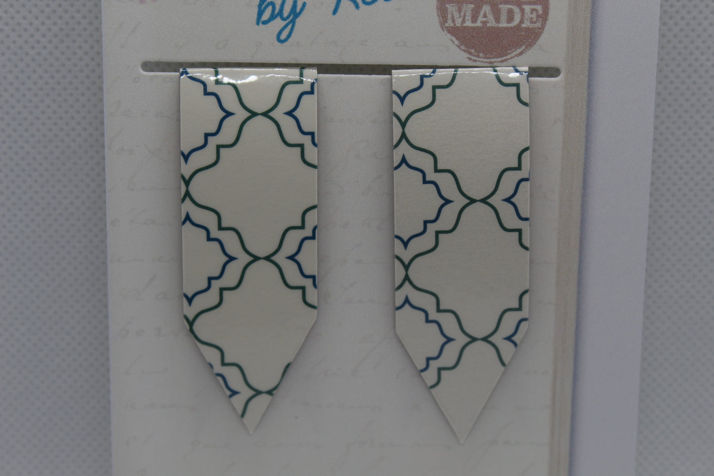 Handmade Magnetic Bookmark / Darts - Large 2.5"