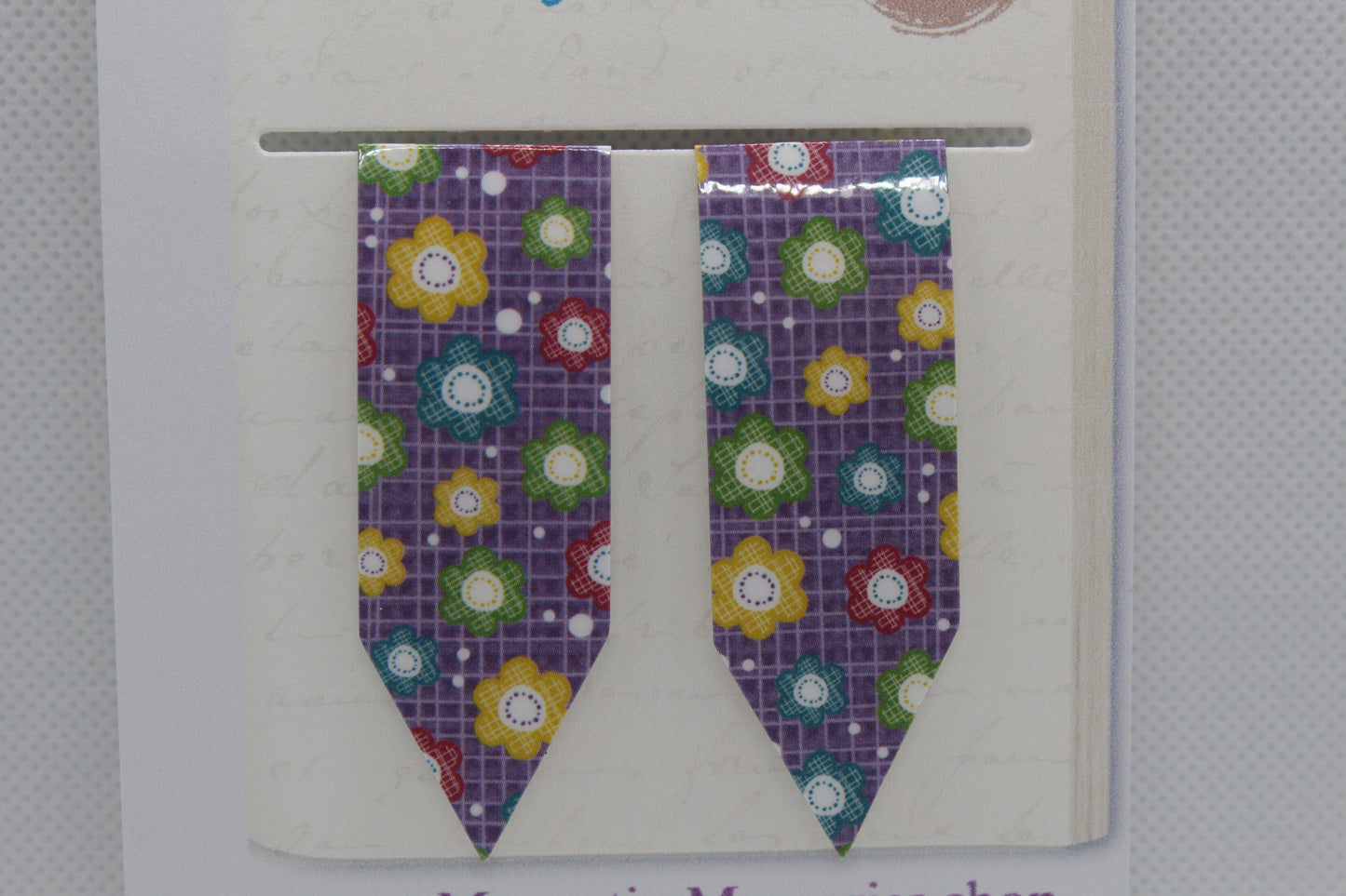 Handmade Magnetic Bookmark / Darts - Large 2.5"
