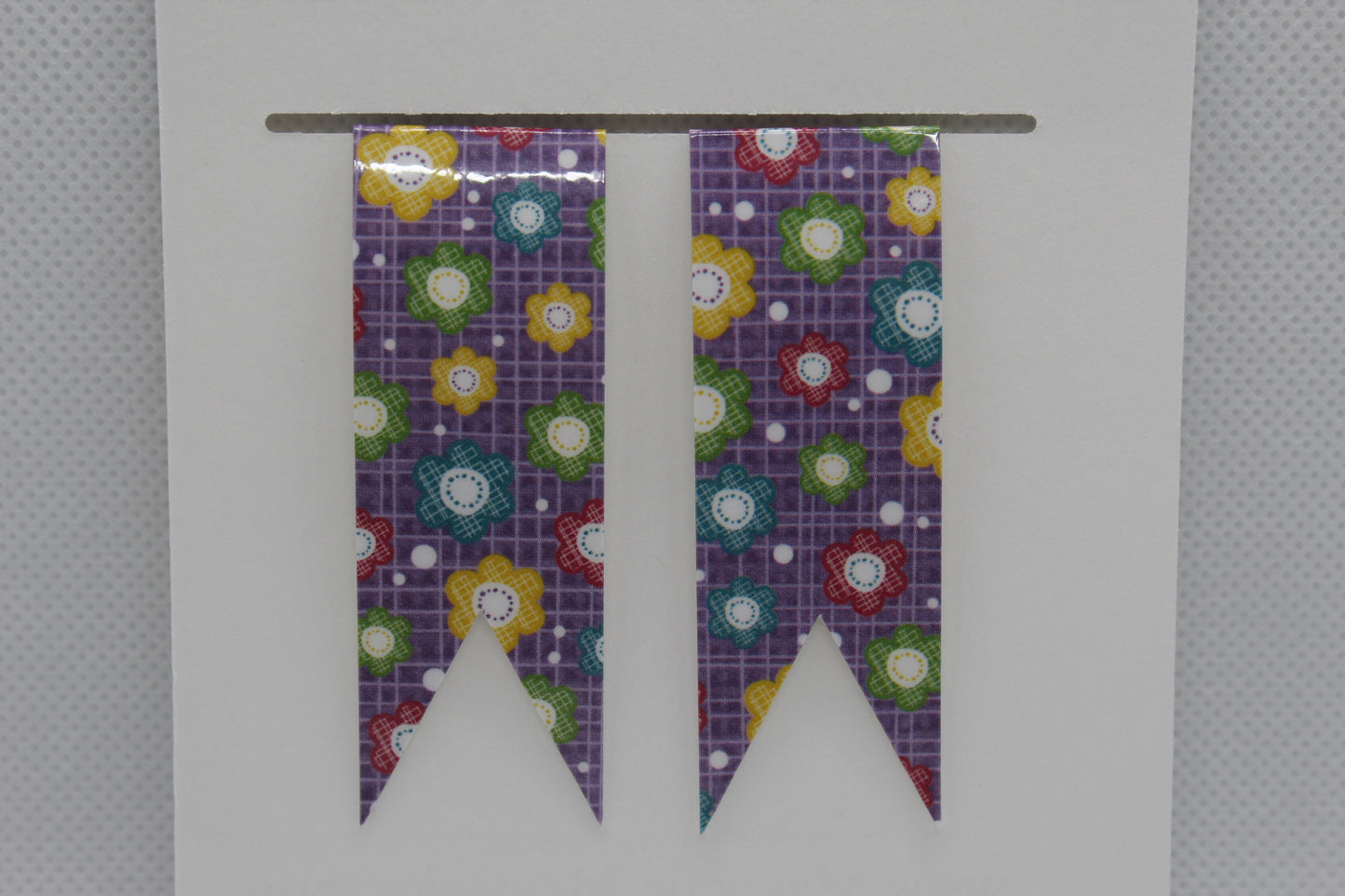 Handmade Magnetic Bookmark / Darts - Large 2.5"