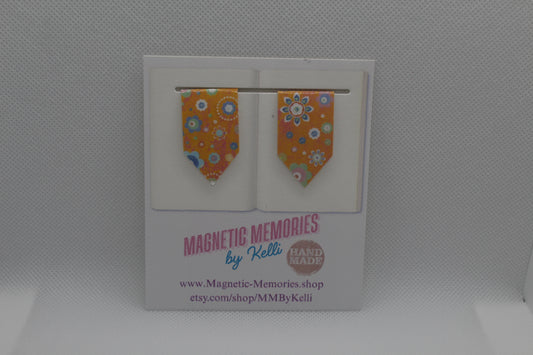 Handmade Magnetic Bookmark / Darts - Small 1.5"