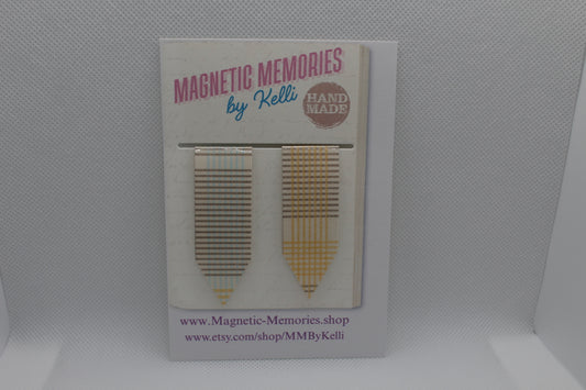 Handmade Magnetic Bookmark / Darts - Large 2.5"