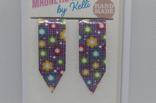 Handmade Magnetic Bookmark / Darts - Large 2.5"